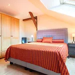 Stone Aparthotel 3*