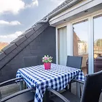 Stone Aparthotel 3*
