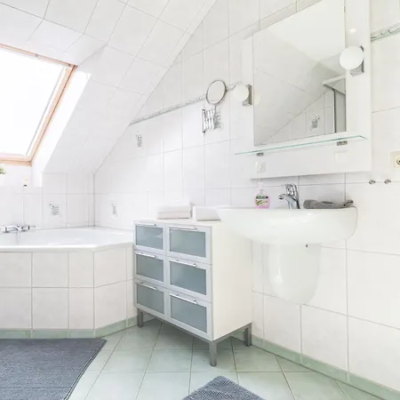 מלון דירות Stone 3*