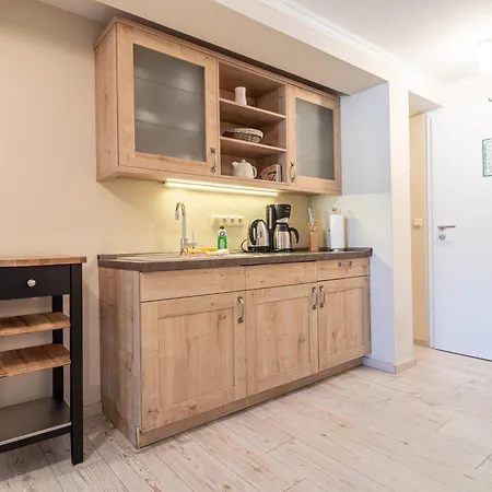 Stone מלון דירות זינקסט