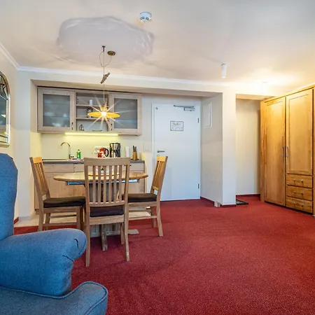 Stone מלון דירות זינקסט