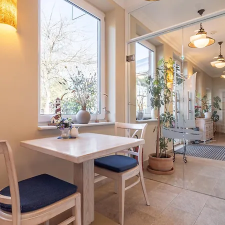 Stone Apartmanhotel 3*